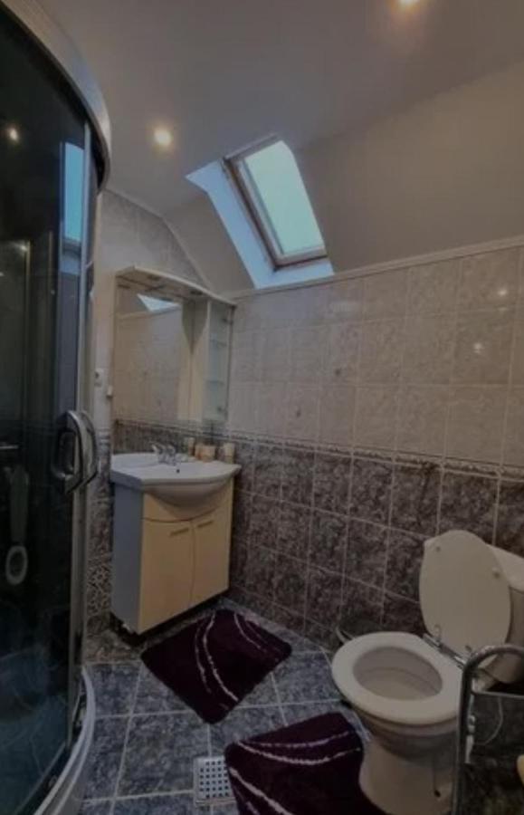 Ciprians' Home Sacele Luaran gambar
